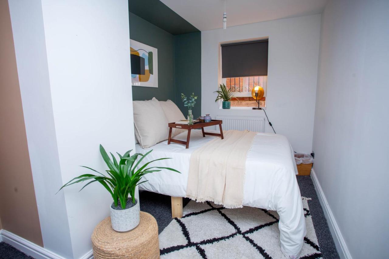 Nest Easy - Derngate Basement Lägenhet Northampton Exteriör bild