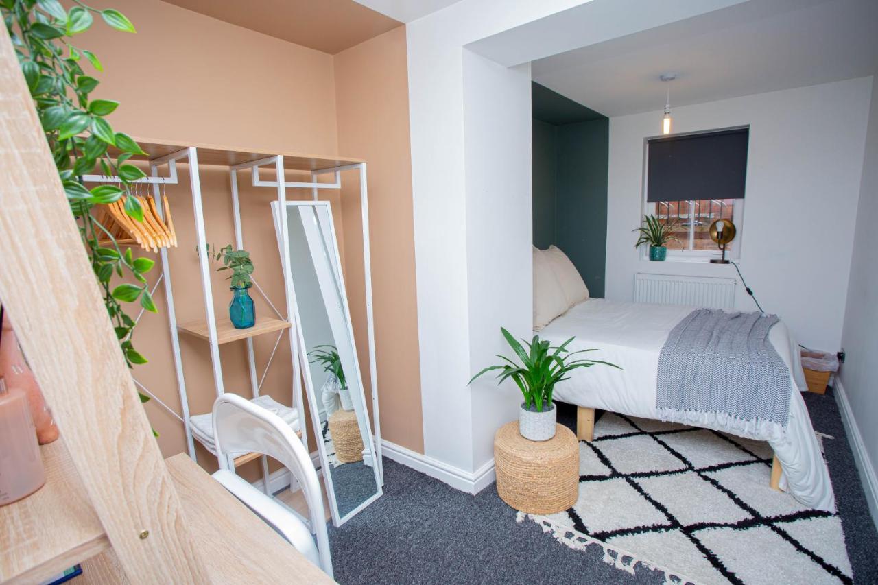 Nest Easy - Derngate Basement Lägenhet Northampton Exteriör bild